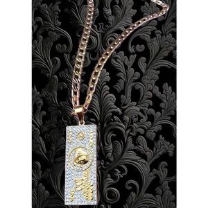 Money necklace
